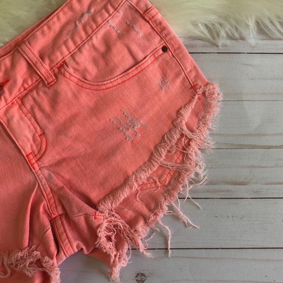 Billabong Coral Laneway Fringe Shorts - Picture 2 of 7